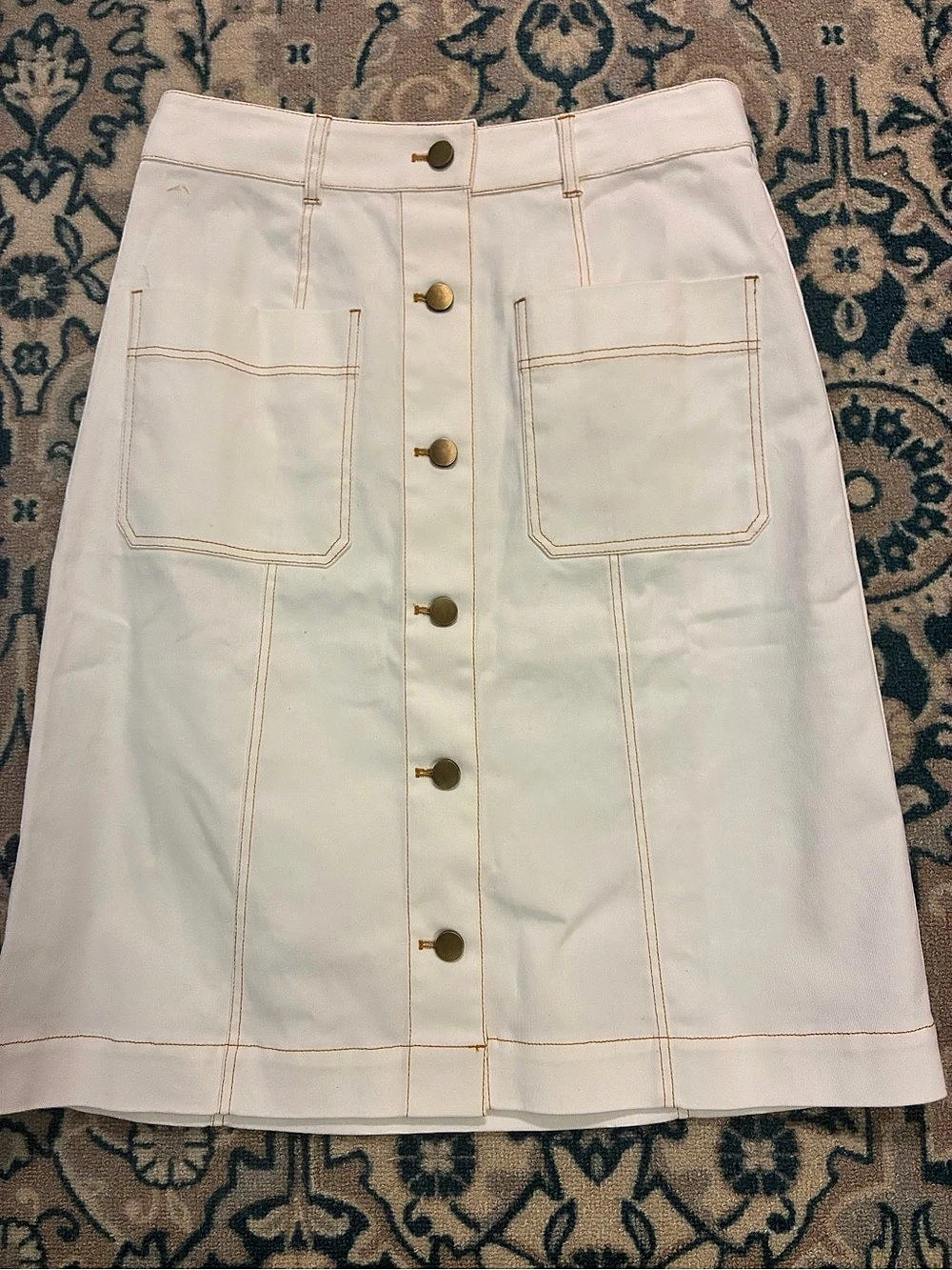 Lesley Evers Button Front Pocket Mini Skirt in White Size Medium